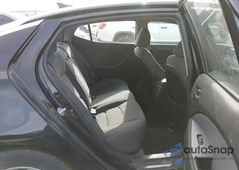 2015 Kia Optima Lx z USA, uszkodzony, nr VIN 5XXGM4A78FG463890